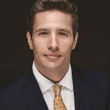 Kevin Stengel's Instagram, Twitter & Facebook