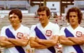 Director técnico de la selección uruguaya de fútbol. Archivo Futbolero Ø¹Ù„Ù‰ ØªÙˆÙŠØªØ± Oscar Washington Tabarez Dt De La Seleccion Uruguaya Jugo En El Puebla En 1977 Aqui Entre Guillermo Campeon Hernandez Y Luis Enrique Fernandez Memoriafutbolera Https T Co Kta8t7dkt2