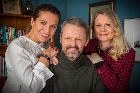 Felix herngren driver produktionsbolaget flx som producerar reklamfilm, långfilm och tv. Parental Guidance Drama Quarterly