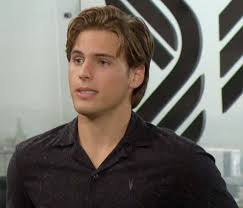 Nice new look. Keeping everyone happy 😃