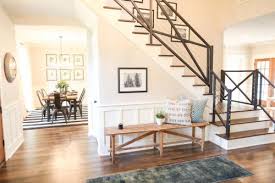 The Railing In This Fixer Upper House Season 3 Episode 10 Lackluster Fixer Changes To Contemporary Charm For Young Family Fixer Upper House Fixer Upper Home