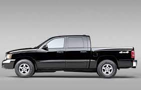 Pickup Review 2005 Dodge Dakota Driving