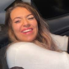 Rachel Devine's Instagram, Twitter & Facebook