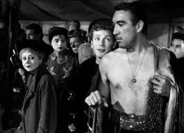 Anthony quinn, giulietta masina, richard basehart and others. La Strada 1954 Deep Focus Review Movie Reviews Critical Essays And Film Analysis