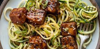 Sweet And Spicy Crispy Tofu With Zucchini Noodles Kitchen Confidante Recipe Zucchini Tofu Recipe Zoodle Recipes Crispy Tofu