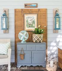 I have no idea how we all did it, but we managed to do this makeover in less. Cozy And Inviting Screened In Porch Decorating Ideas Worthing Court