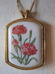 Flower Carnation Necklace Pink Red White Gold Vintage Pendant Etsy Vintage Pendants Flower Jewellery Carnations
