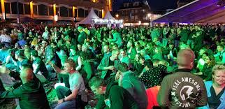 Het tt festival vindt plaats in de binnenstad van assen en staat bol van muziek, feesten, motoren en andere activiteiten. Timetable Van Het Tt Festival In Assen Voor Vrijdagavond Assenstad Nl