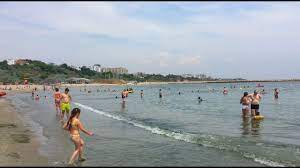 Una ciudad vibrante, llena de vida y dinámica, con monumentos asombrosos. 22 Juin La Plage De Constanta En Roumanie Youtube