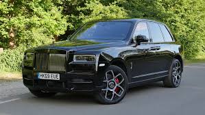 The bentayga represents the closest competition, at least in suv form, to the cullinan. Rolls Royce Cullinan Black Badge Fahrbericht Suv Autogefuhl