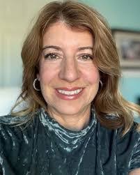 Anne Brunner's Instagram, Twitter & Facebook