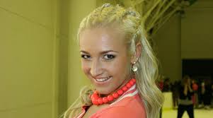 Вся лента блог видеоблог фото. Istoriya Olgi Buzovoj Na Dome 2 Olga Buzova Kakoj Rost I Ves Parametry Figury Cvet Glaz Razmer Grudi Biografiya