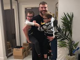 «жилье в германии пока не нашли. Zhena Yarmolenko Pokazala Tretego Syna Miloe Foto Fakti