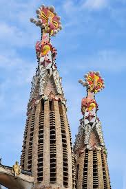 I would suggest that you remove the recommendation to use add ons that automate guild invites, as many players find that they are intrusive, add. La Sagrada Familia A Testament Of Architectural Ingenuity