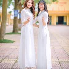 I think that a modernised ao dai would be especially good, if we were to introduce it into however, if you look carefully, there is not one traditional culture within their promotion, not even traditional áo dài. Cach Gáº¥p Ao Dai Truyá»n Thá»'ng Ä'ung Chuáº©n Viá»‡t Phong