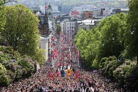 För första gången i efterkrigstid är den traditionella barnparaden i oslo inställd. Forbud Bryts For Nationaldagsfirande I Norge Arvika Nyheter