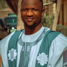 Thought I'd do my own tribute to the legend Mr Guy Pratt (Official). One of  my favourite musicians and people. Happiest of Birthdays Guy. Hope you have  a wonderful day. 🥳 Here