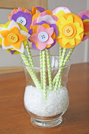 Blumen Strohhalm Vase Blumenstrauss Filz Blumen Basteln Mit Kindern Blumen Basteln Aus Papier Kinder Basteln Papier