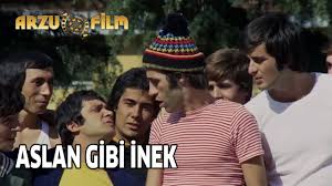 Türkiye'nin gelmiş geçmiş en eğlenceli sınıfı olan hababam sınıfı'nda bu yıl yeni öğrenciler, hocalar ve renkli karakterler büyük bir heyecan içerisinde. Hababam Sinifi Sinifta Kaldi Full Hd Youtube