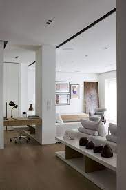 Nel Cuore Di Torino La Casa Quindiciquattro Di Fabio Fantolino Colonne Da Arredamento Arredamento Soggiorno Progettazione Interni Casa