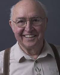 Arlene and George Wagner founded the Leavenworth Nutcracker Museum in 1995.  When you come to Leavenworth, stop and say hello to Mrs. Wagner, the  Nutcracker Lady!!!