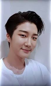 Hoony Black Comma Hair Winner Lee Seeunghoon Kpop
