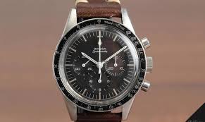 The omega speedmaster moonwatch has made sure to create a line of its own and the one that has been able to garner the most amount of popularity is the omega dark side of the moon which entices. Omega Speedmaster Professional Moonwatch Ed White Hushhush Com