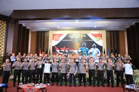 Patroli siang hari, personil polsek krembung polresta sidoarjo berikan himbauan kamtibmas saat singgah di toko hp nex celuler. Sespimti Polri Bersama Sesko Tni Integrasi 3 Dimensi Tni Polri Dalam Program Kegiatan Bersama Kejuangan Tahun 2021 Koran Sergap Online