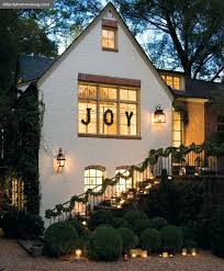 Christmas decorations used to be put up on christmas eve and not before. 15 Awe Inspiring Outdoor Christmas Houses With Decorations