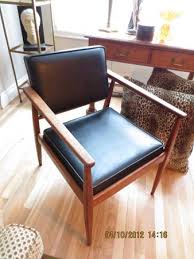 Nice solid construction, comfortable to sit in and stained in a dark teak colour. Canadian Teak Sweet Seats Montreal Vintage Furniture Finds Montreal Digs