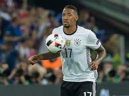 Geschichte in witzen und geschichten über witze. Jerome Boateng Fussballspieler Des Jahres 2015 2016 Bundesliga Kicker