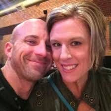 Amanda Grosse's Instagram, Twitter & Facebook