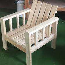 Cut one end of the side supports at 75 degrees (set the miter at 15 degrees). My Simple Outdoor Lounge Chair With 2x4 Modification Do It Yourself Home Project Diy Outdoor Furniture Plans Pallet Furniture Outdoor Outdoor Furniture Plans