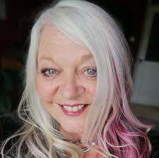 Lesley Wallace Entertainment