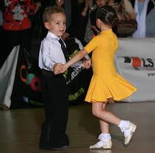 Iacob Nanu și Cristina Moroti, de la Liceul Lenau, vor prezenta România la  campionatele mondiale și europene de dans sportiv