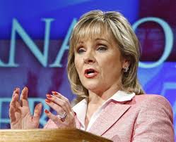 Motherhood an issue in Okla. governor's race