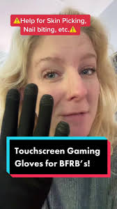 Replying to @I am nobody! Who are you? Touchscreen Gaming Gloves!  #skinpicking #dermatillomania #bfrb