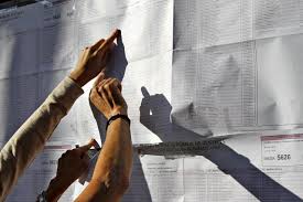 El frente del dni presenta el número identificatorio impreso con láser, foto, el apellido, nombre, número de documento, nacionalidad, sexo, fecha de expedición y vencimiento del dni, firma y código de identificación digital. Donde Voto En Mendoza Consulta El Padron Electoral Para Manana