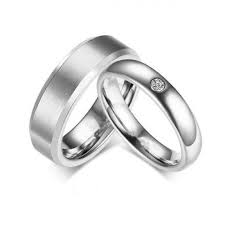 Memilih cincin tunangan dan cincin kawin adalah 2 poin dalam list persiapan pernikahan yang membutuhkan banyak pertimbangan. Jual Pcs Cincin Couple Cincin Wanita Cincin Pria Cincin Tunangan Cincin Nikah Cincin Polos Inkuiri Com
