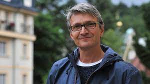 Jan sverak was born 6th february 1965 in žatec, jan's films reached wide audience: Jan Sverak Alchetron The Free Social Encyclopedia