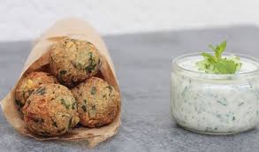 Falafels De Quinoa Sauce Tzatziki Recette Recettes De Cuisine Cuisine Et Boissons