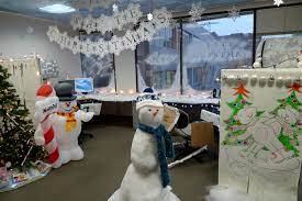 Everything you need in one spot: White Christmas Decorations Ideas For Office Novocom Top