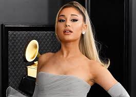 The ariana grande wiki is a 100% free website. Ariana Grande S Bulgari Serpent Ring Steals Show Purewow