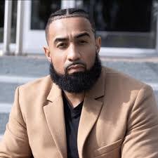 Tia Mccray's Instagram, Twitter & Facebook