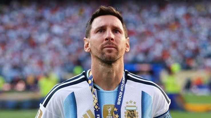 Messi anuncia aposentadoria da sele&ccedil;&atilde;o argentina: &ldquo;N&atilde;o tenho mais para dar" | CNN Brasil