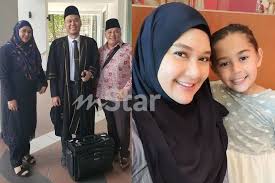 Sekiranya ibu telah berkahwin dengan seorang lelaki yang tiada pertalian. Serina Dapat Hak Jaga Anak Perempuan Banyak Air Mata Yang Mengalir Moga Allah Pelihara Tristan Tareef Dengan Iman Sensasi Mstar