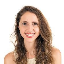 Carolina Mora's Instagram, Twitter & Facebook