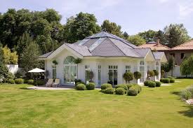 Schwimmbad Lichtdach In Koln Objekt 974 Die Freizeit Und Wellness Oase Belichtet Durch Dachfenster Und Glas Walmdach In Sunshine L Dach Dachfenster Walmdach