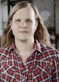 Kyle Shutt's Instagram, Twitter & Facebook