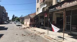 Tutluca köyünde bazı evlerde hasar oluştu. Denizli De 6 Buyuklugunde Deprem